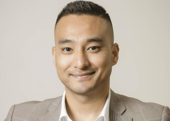 How Nick turned a laptop and $100 into a lifeline for new arrivals