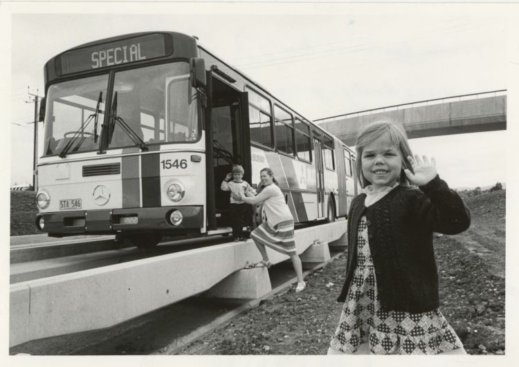 40 years of the O-Bahn: The bus that drives like a train